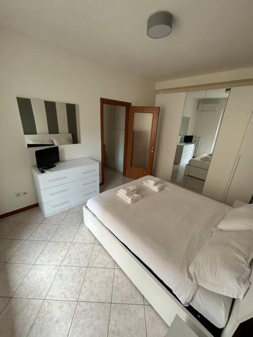 Cozy Apartment San Siro - Fiera Милано Екстериор снимка